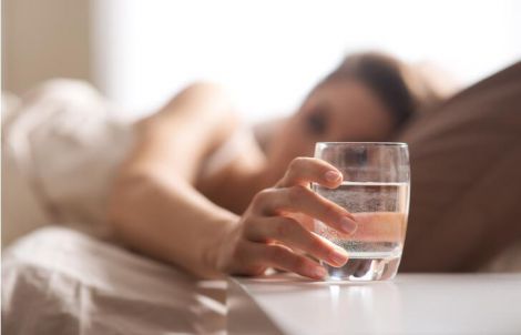 Частая жажда: тревожный симптом, который нельзя игнорировать. Женское здоровье