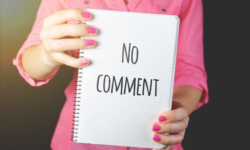 Что лучше держать при себе: 6 личных тем для разговоров