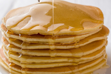 Пышные панкейки на молоке: простой рецепт для идеального завтрака