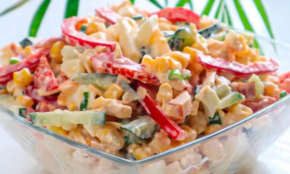 Быстрый салат на замену Оливье: рецепт за 10 минут