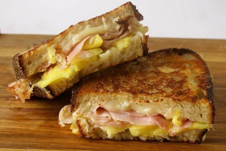 Рецепт вкусного горячего бутерброда