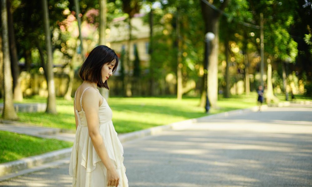 Image for: Тренды женской моды 2024: стильные образы и секреты безупречного стиля. Tags: портрет, азиатский, девочка, мо...