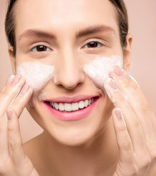 Как сузить поры на лице: эффективные методы и советы для женщин