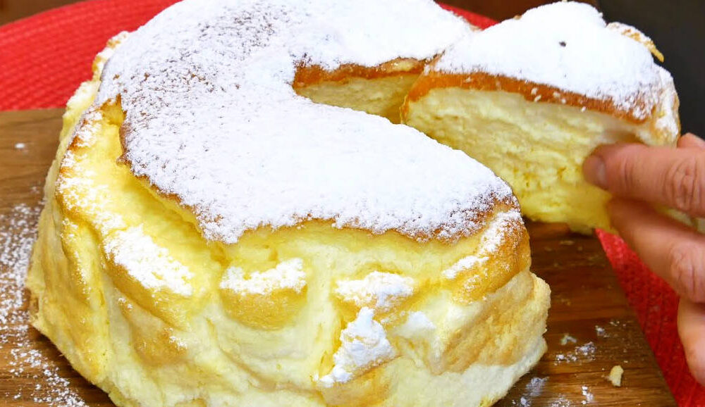 Пышный торт на йогурте: простой рецепт для нежной выпечки