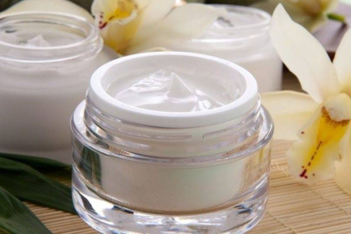 Секреты хранения крема: продлеваем жизнь любимой косметике