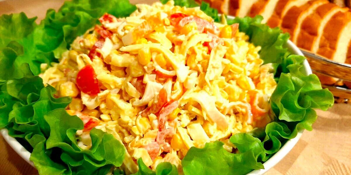 Крабовый салат: простой рецепт, который покорит всех