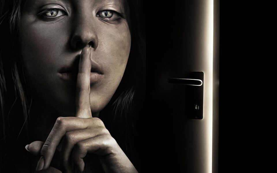 3 секрета, которые стоит хранить в тайне: мудрость для каждой женщины