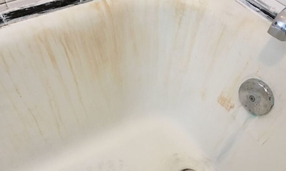 Как отбелить ванну в домашних условиях: эффективные способы очистки от желтизны