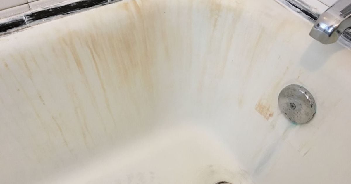 Как отбелить ванну в домашних условиях: эффективные способы очистки от желтизны