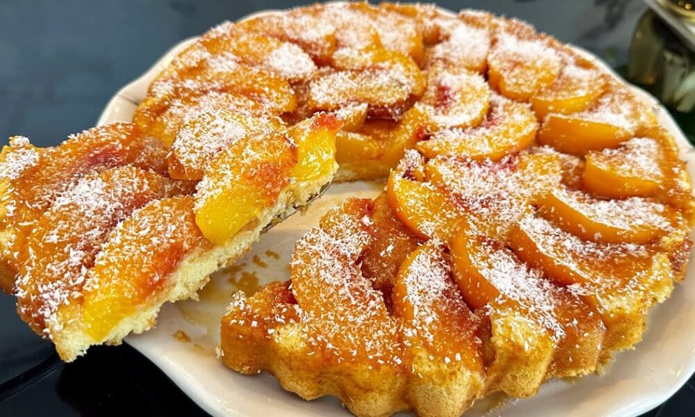 Быстрый пирог к чаю: рецепт из старой газеты за 15 минут