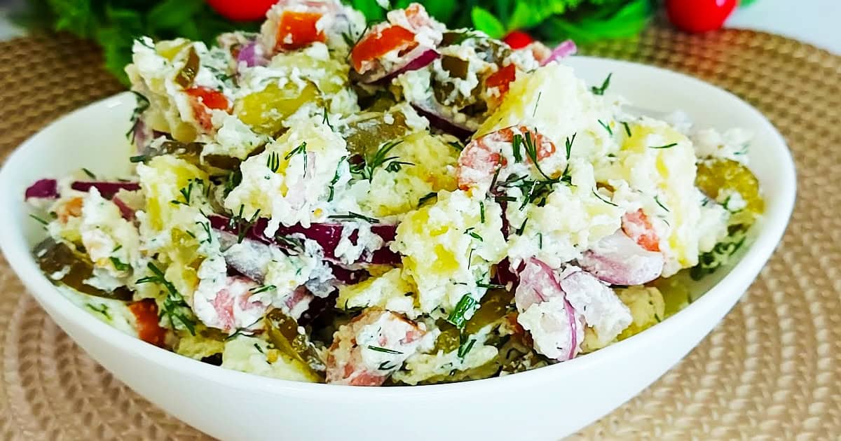 Салат "Капитошка": простой и вкусный рецепт на каждый день для женщин