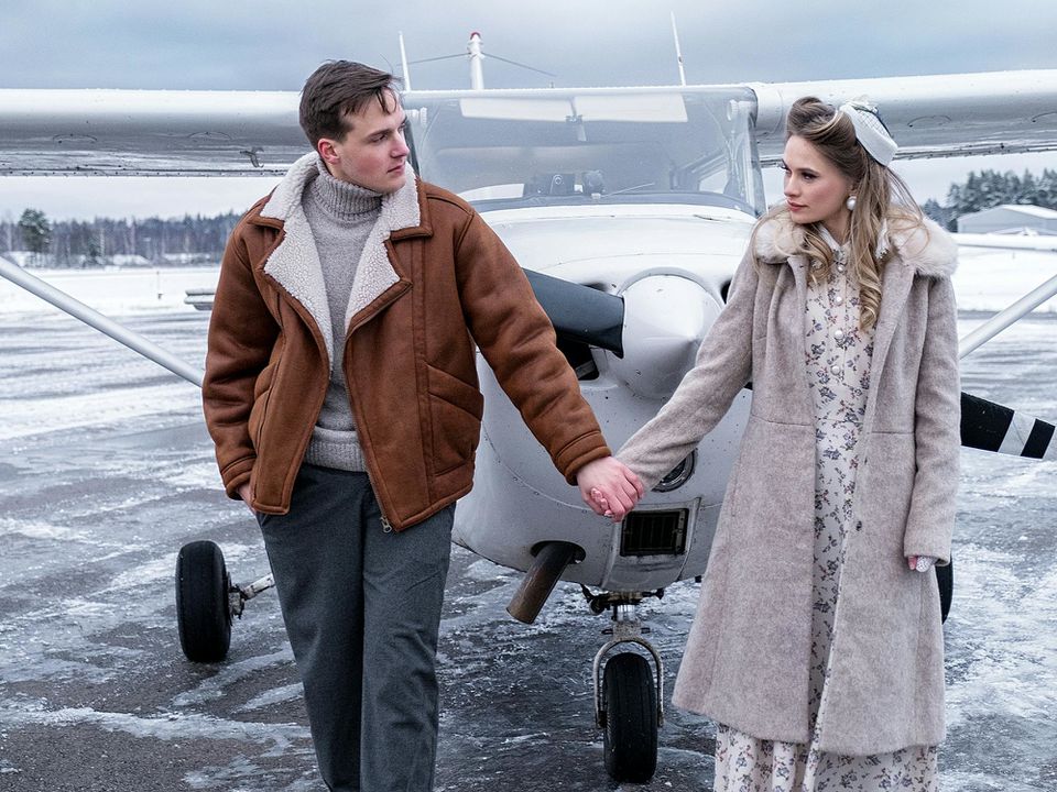 Почему женщины выбирают мужчин: главные факторы современной психологии отношений