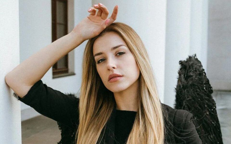 Признаки женской зависти: как распознать и что делать