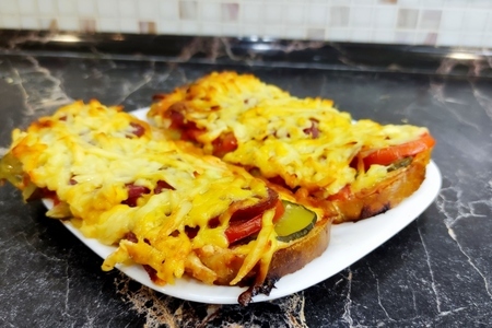 Быстрая пицца на хлебе: простой рецепт для занятых хозяек