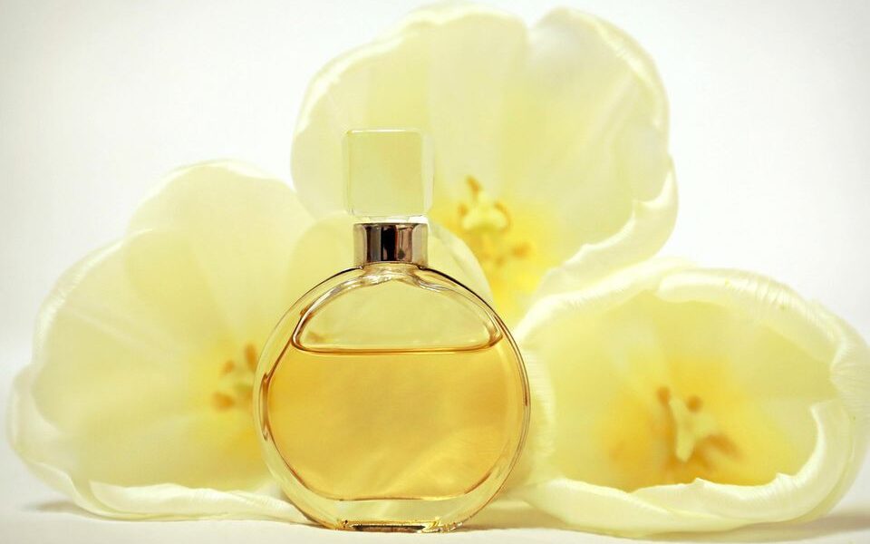 Как отличить настоящие духи от подделки: быстрые советы для женщин