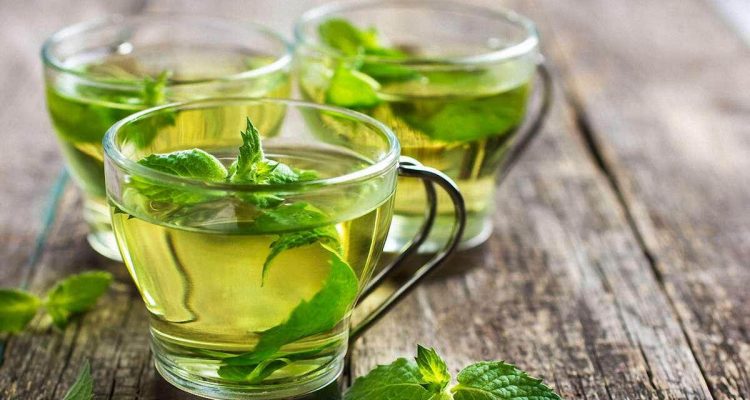 Что пить после еды, чтобы не поправиться: советы для женщин