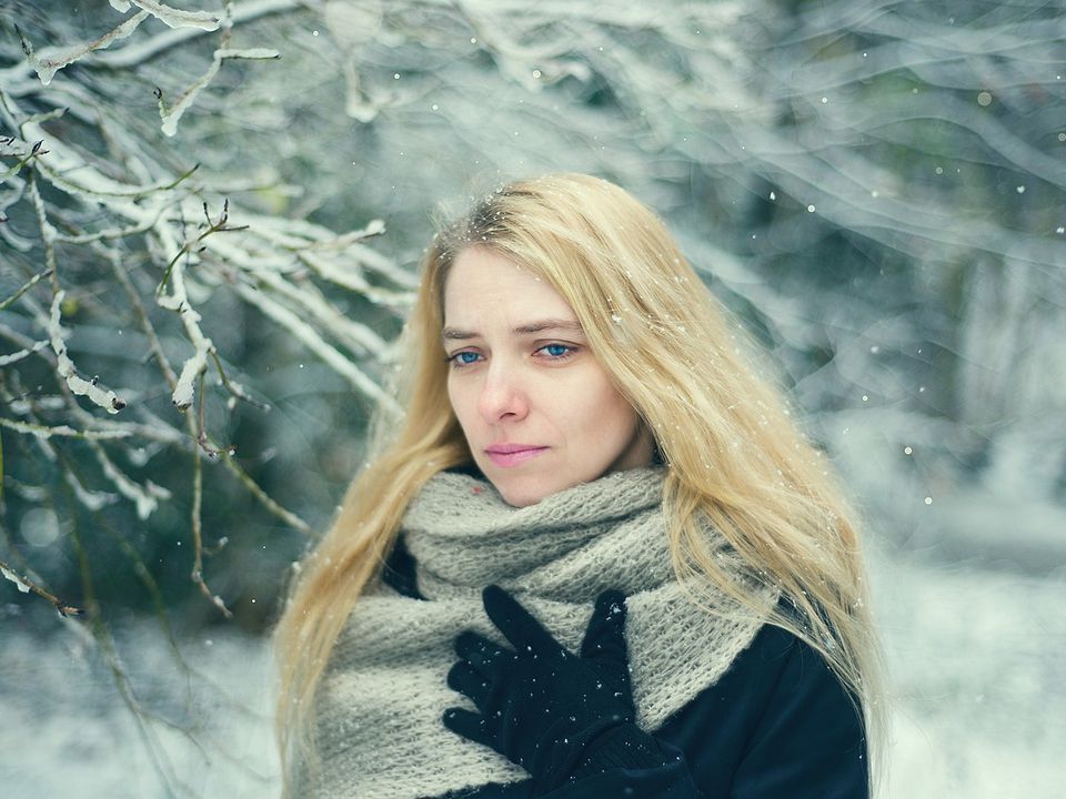 Секреты здоровых волос зимой: уход и защита для красоты