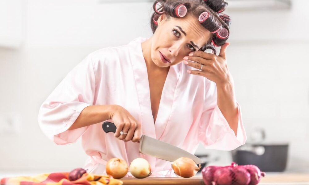 Секреты нарезки лука без слез: простые советы для кухни