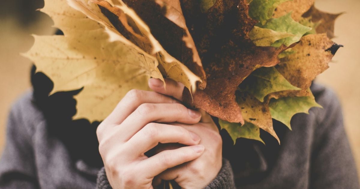 Именины в октябре: как поздравить с Днем ангела
