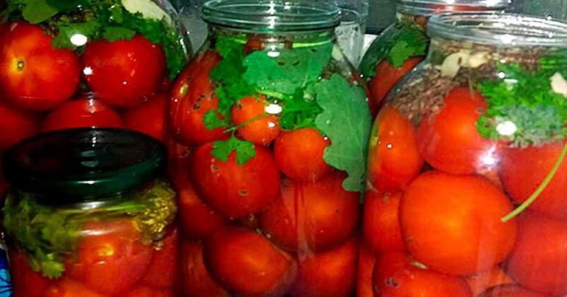 Маринованные помидоры: необычный рецепт с секретным ингредиентом