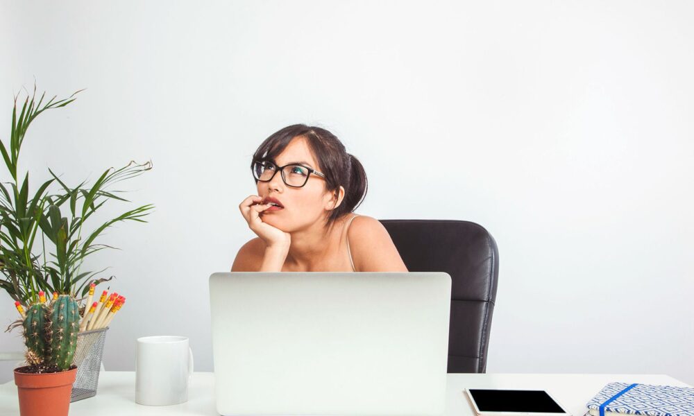 Ненавижу работу: как понять, терпеть или уволиться – советы психолога для женщин