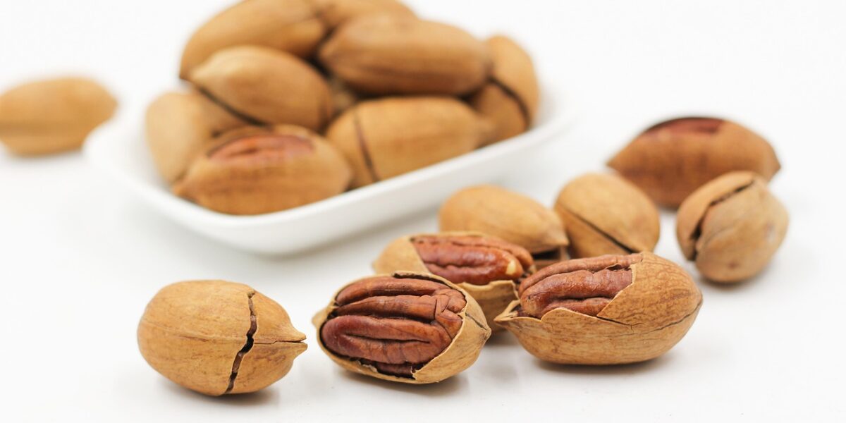 Image for: Вкусный салат из баклажанов с грецкими орехами: простой рецепт для женщин. Tags: пекан, орехи, треснутый, отк...