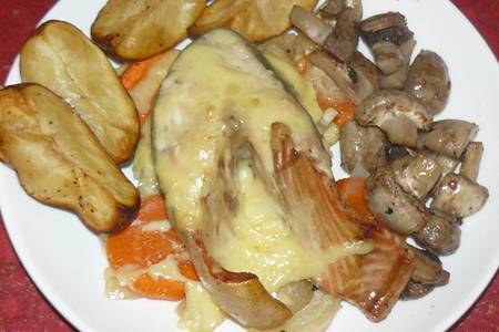 Легкий рецепт горбуши в духовке с овощами