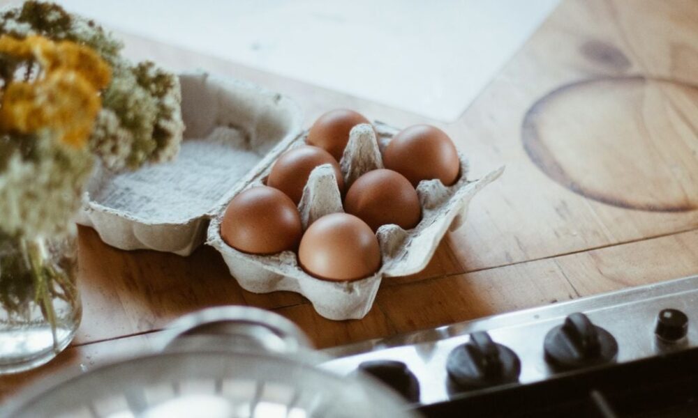 Как выбрать свежие яйца: советы для хозяек
