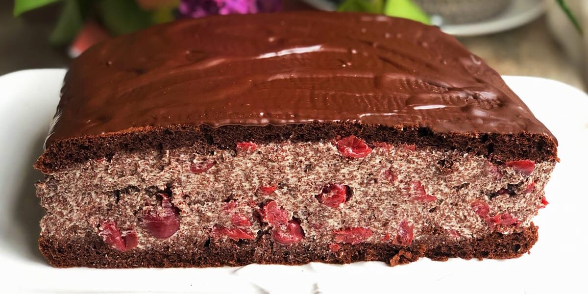 Торт-плюшка «Пьяная вишня» со сгущённым молоком — вкусный рецепт для сладкоежек