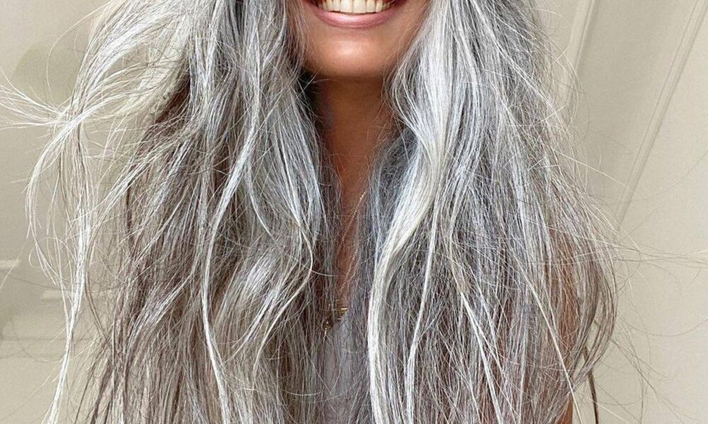 Как ухаживать за седыми волосами: советы для красоты и ухода