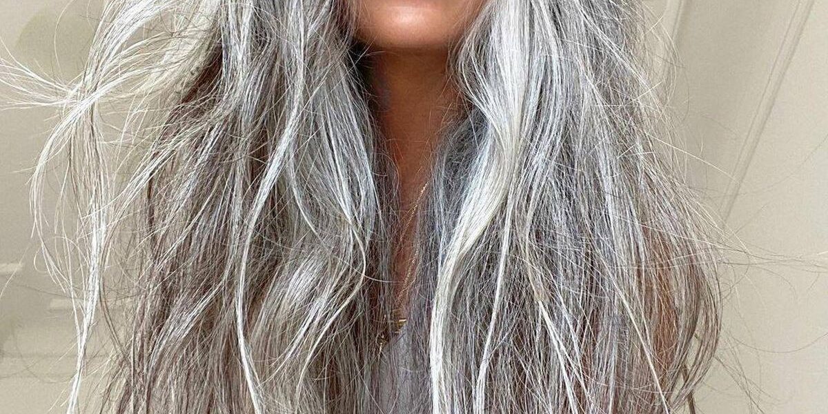 Как ухаживать за седыми волосами: советы для красоты и ухода