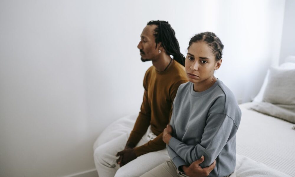 10 сигналов, что его чувства остывают: как понять, что мужчина теряет интерес