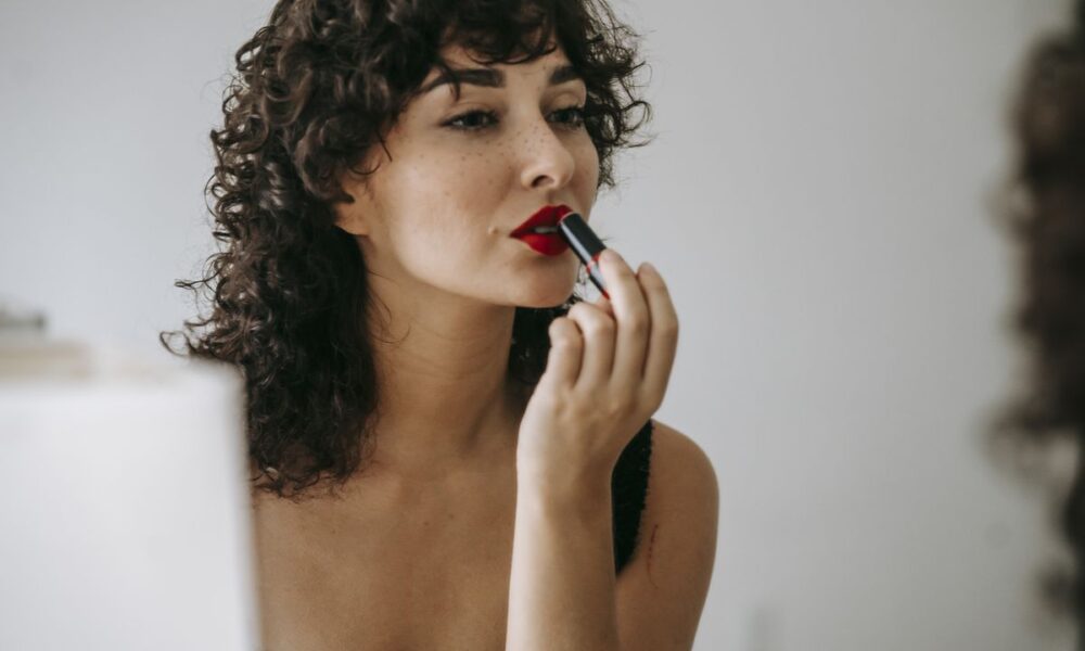 5 ошибок в макияже губ, которые испортят ваш образ