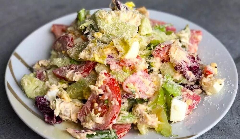 Салат «Визаж»: простой, вкусный и полезный рецепт для женщин — быстро и с овощами