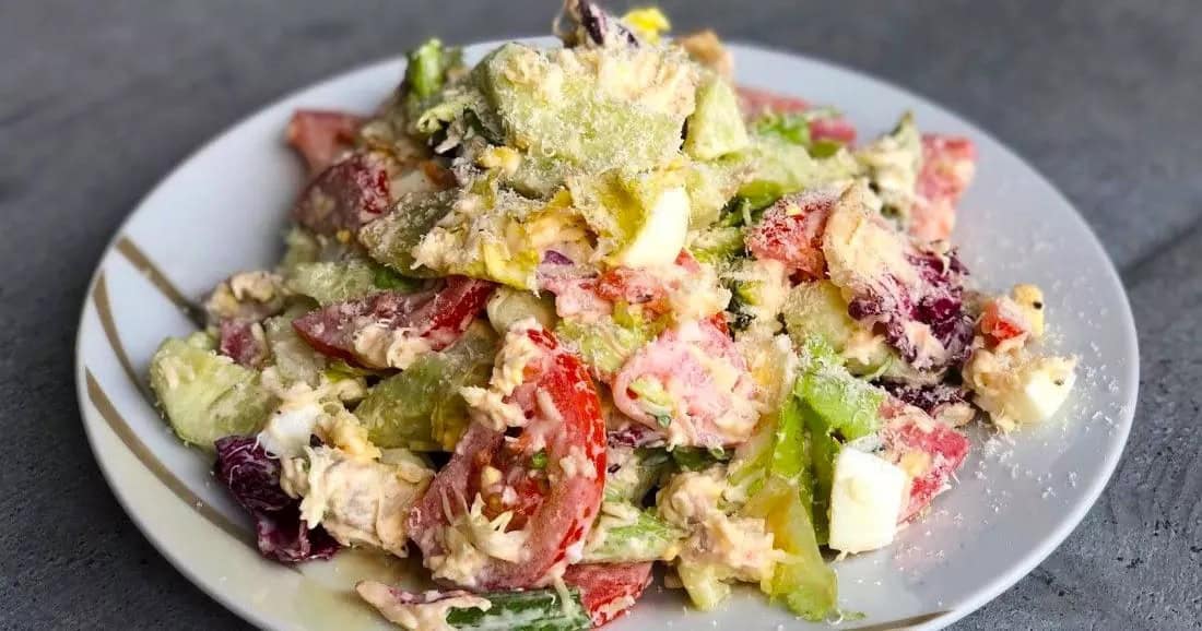 Салат «Визаж»: простой, вкусный и полезный рецепт для женщин — быстро и с овощами