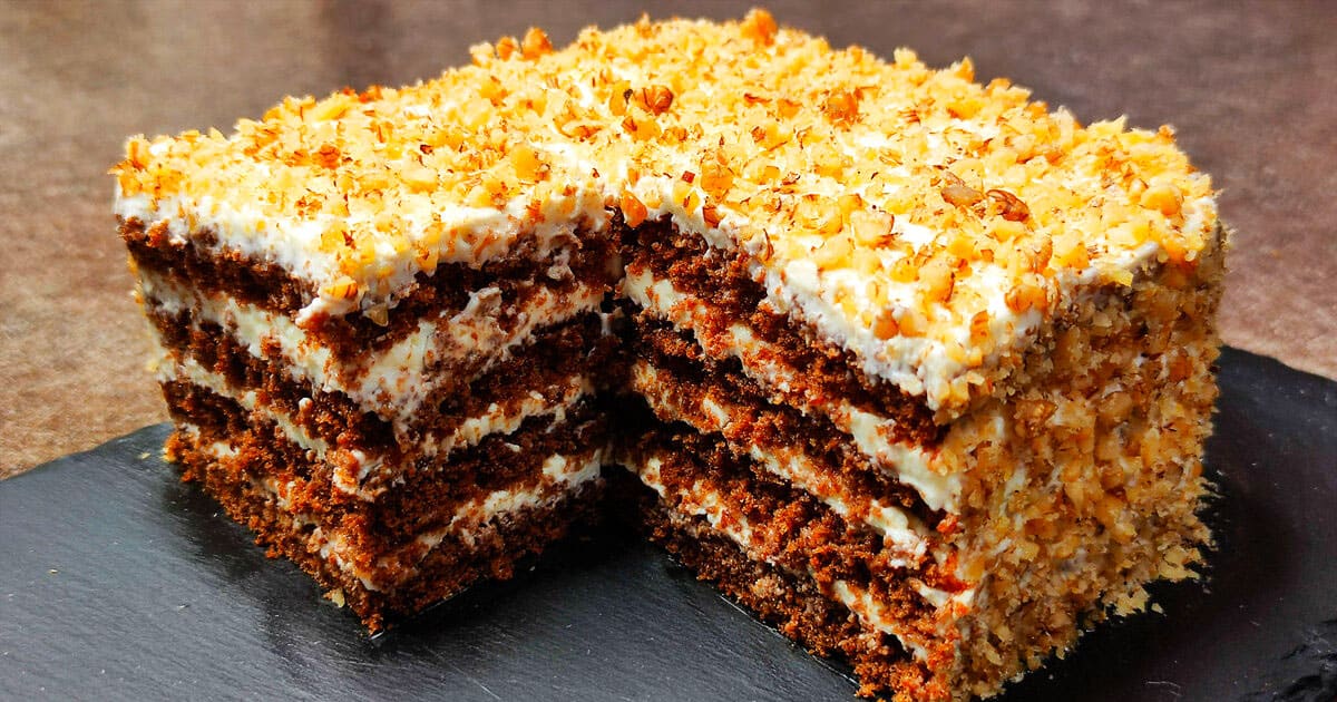 Шоколадный медовик за 15 минут: быстрый рецепт без раскатки и пропитки