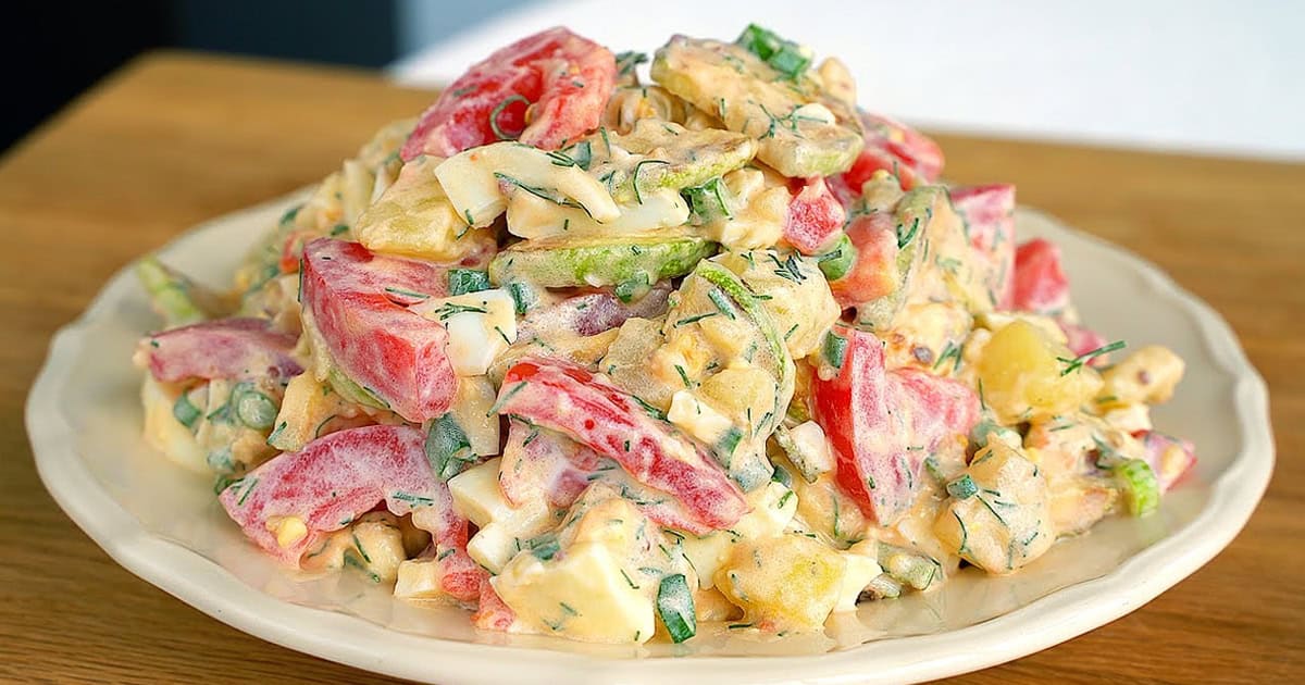 Самый любимый салат: универсальный рецепт для любого сезона, который никогда не надоест