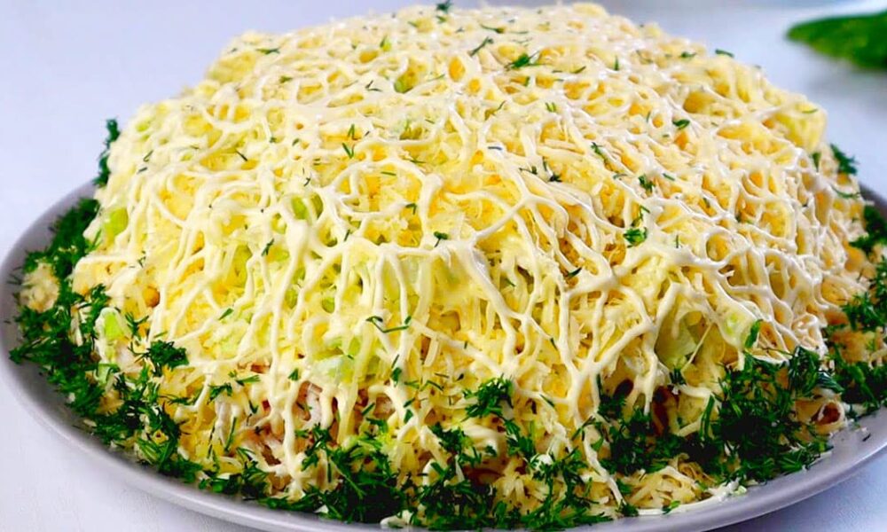 Нежный и воздушный салат "Лебединый пух": Рецепт, который покорит ваших гостей