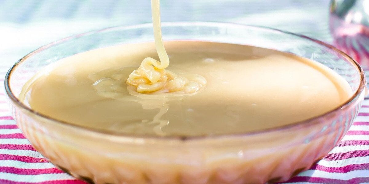 Простая глазурь на кулич из сгущенки: рецепт от шефа