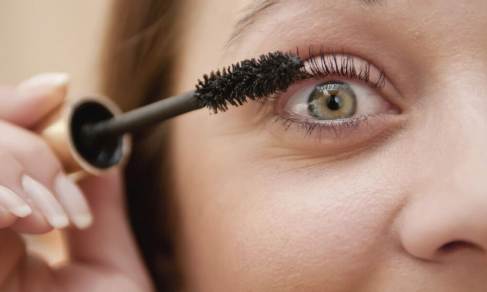 Секреты туши: 12 фактов, которые скрывают производители