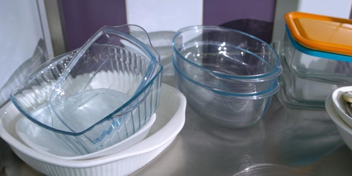 Как легко отмыть стеклянную посуду от жира: секреты каждой хозяйки