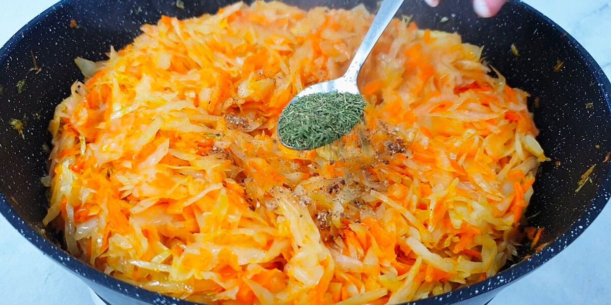 Секреты тушения капусты от опытных хозяек: вкус, который понравится всей семье