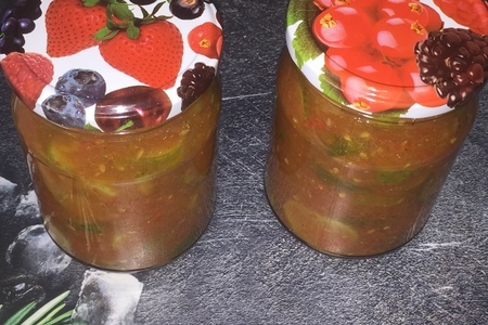 Летний салат из кабачков: простой рецепт с томатной пастой