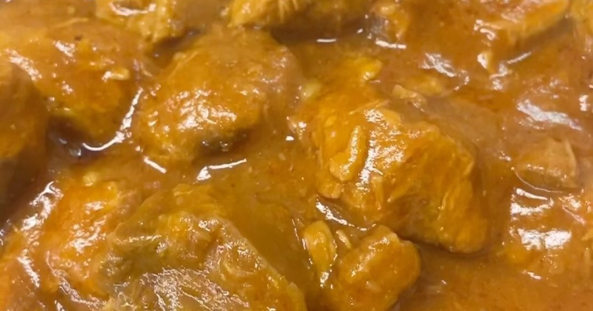 Нежный гуляш: простой рецепт сытного ужина для всей семьи