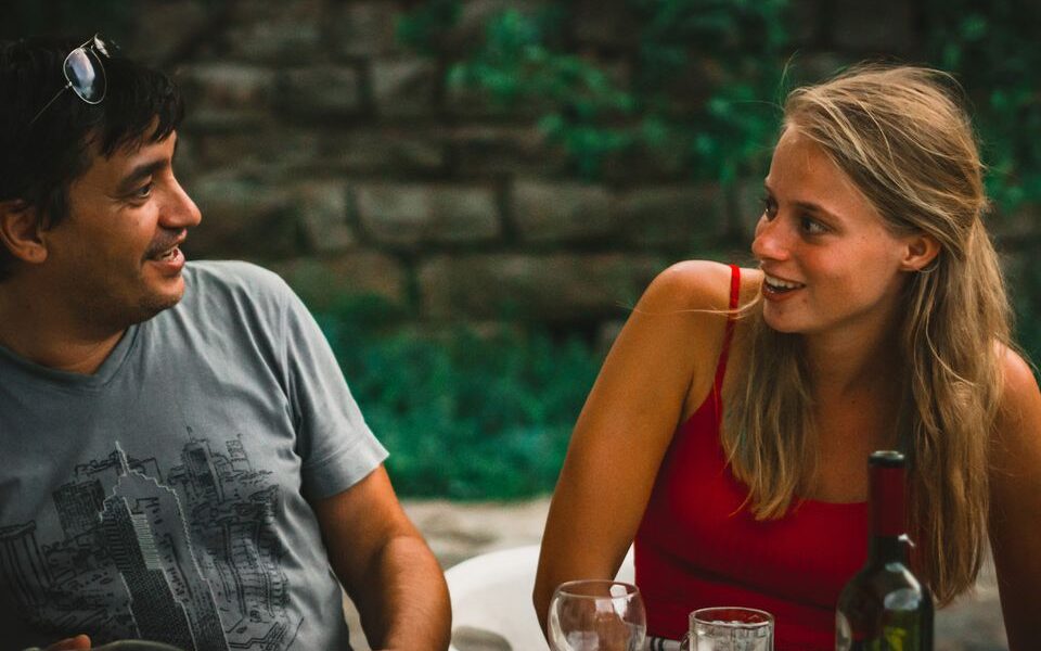 Как вежливо отказать мужчине: советы для женщин