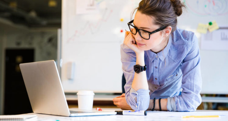 Как сохранить спокойствие и продуктивность при работе на дому: советы для женщин