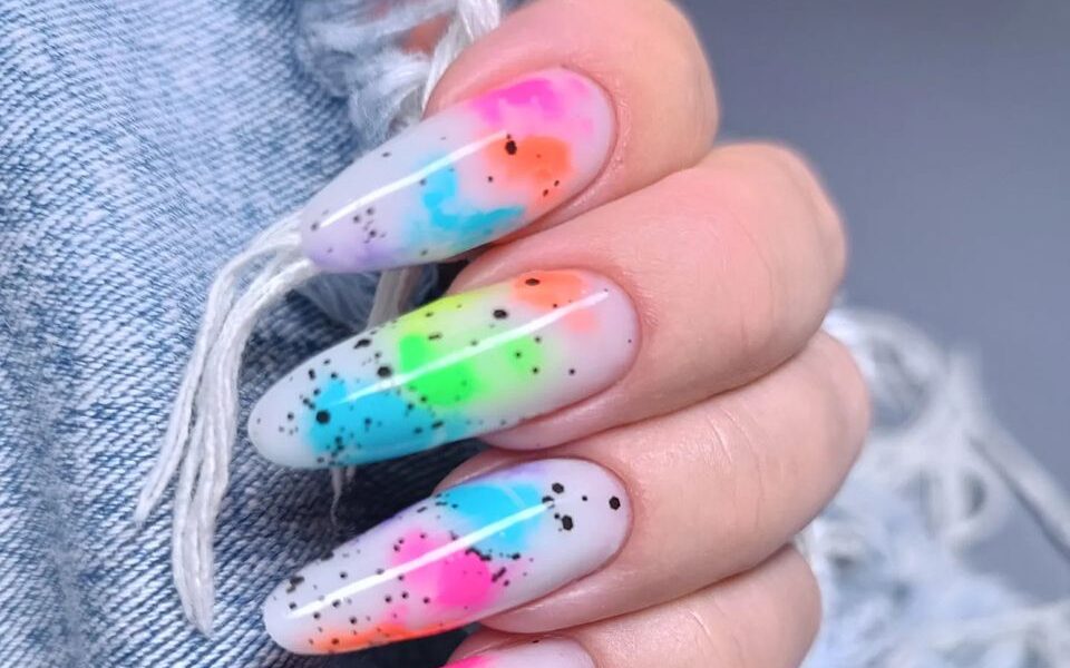 7 лаков для ногтей, которые испортят любой образ: избегайте этих ошибок