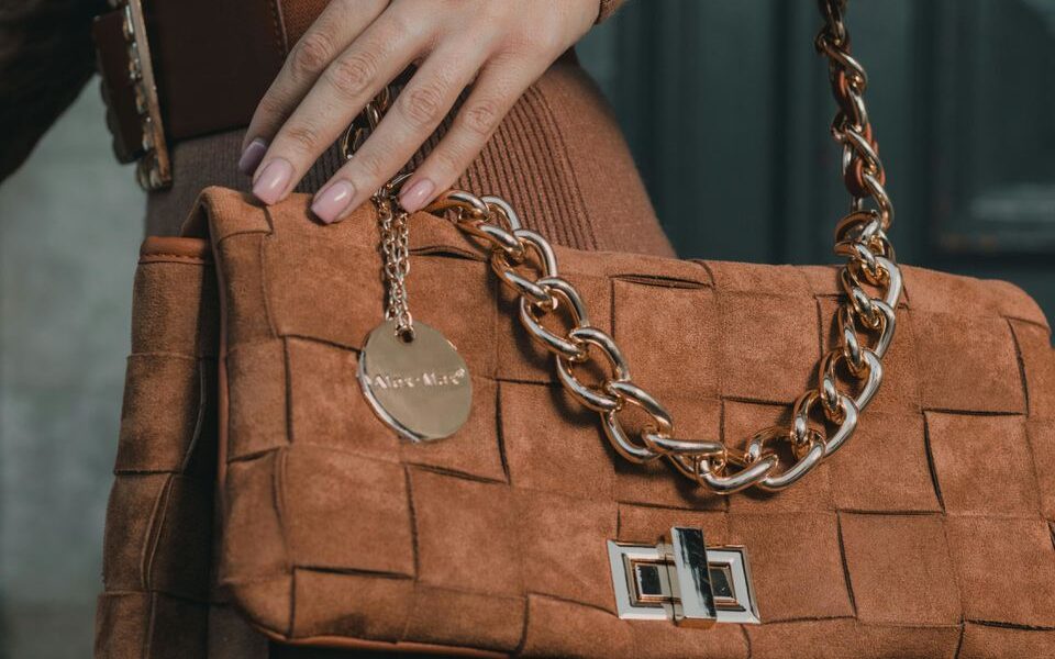 Стильные сумки: как выбрать идеальную, вдохновляясь звездами