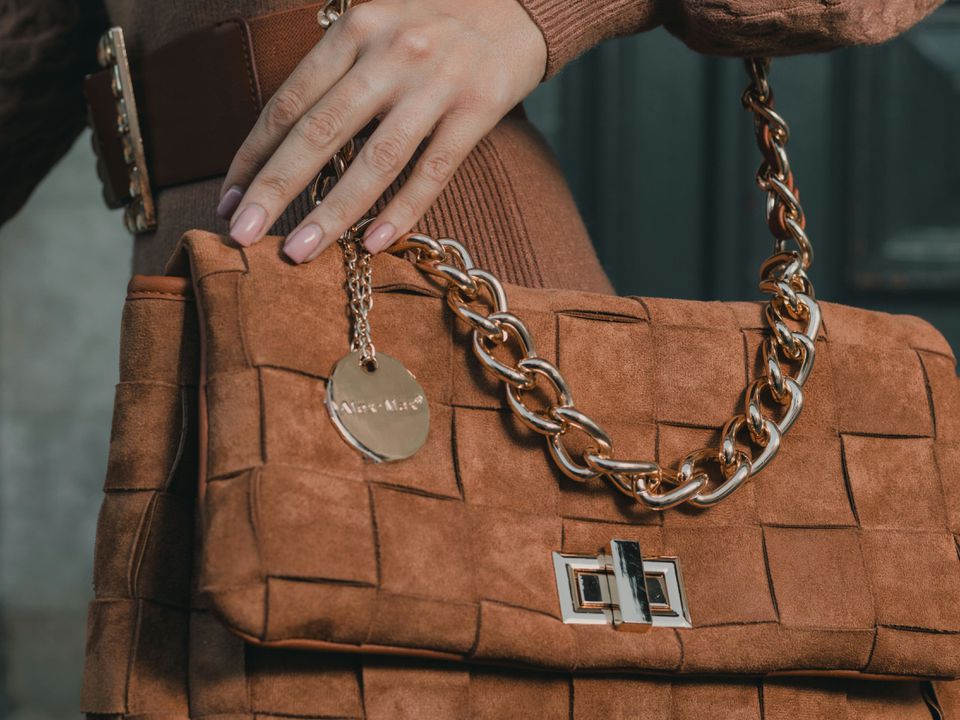 Стильные сумки: как выбрать идеальную, вдохновляясь звездами
