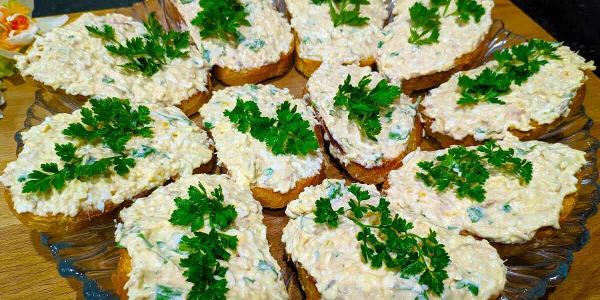 Простая закуска, которая покорит всех: рецепт для идеального угощения гостей